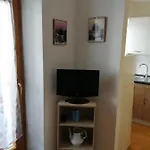 Apartman Ajarnola N14 *